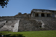 Mayan Palace at Palenque Ruins - palenque mayan ruins,palenque mayan temple,mayan temple pictures,mayan ruins photos